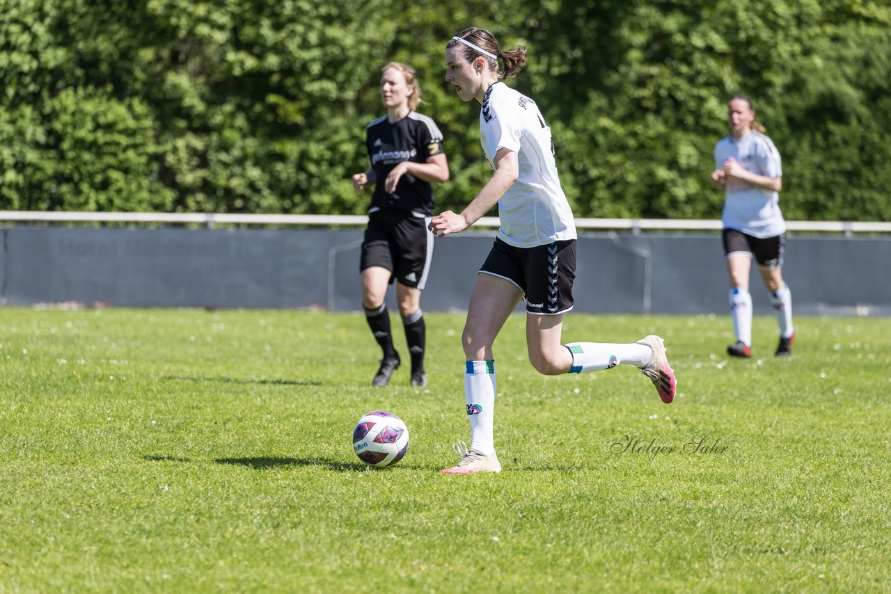 Bild 142 - F SV Henstedt Ulzburg - SV Fortuna Boesdorf : Ergebnis: 3:1